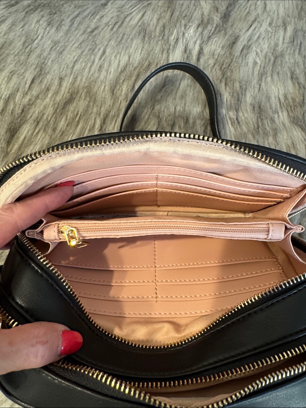 Poppy & Peonies Quilted Black Crossbody Bag - Picture 5 of 12